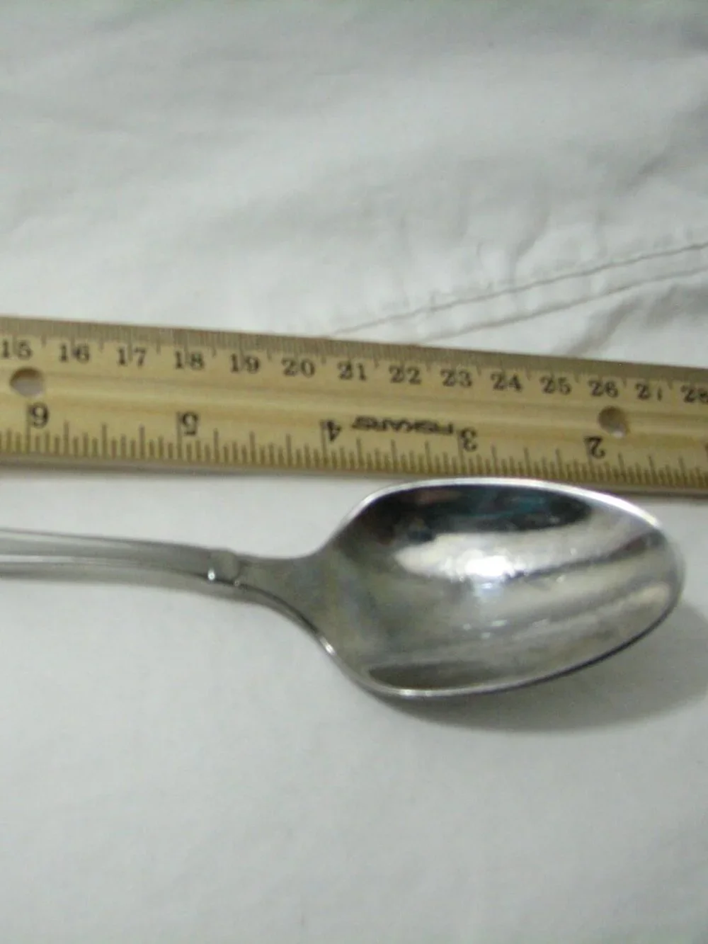 ONEIDA 18/10 GARNET PATTERN Place/Oval Soup Spoon 7 INCH